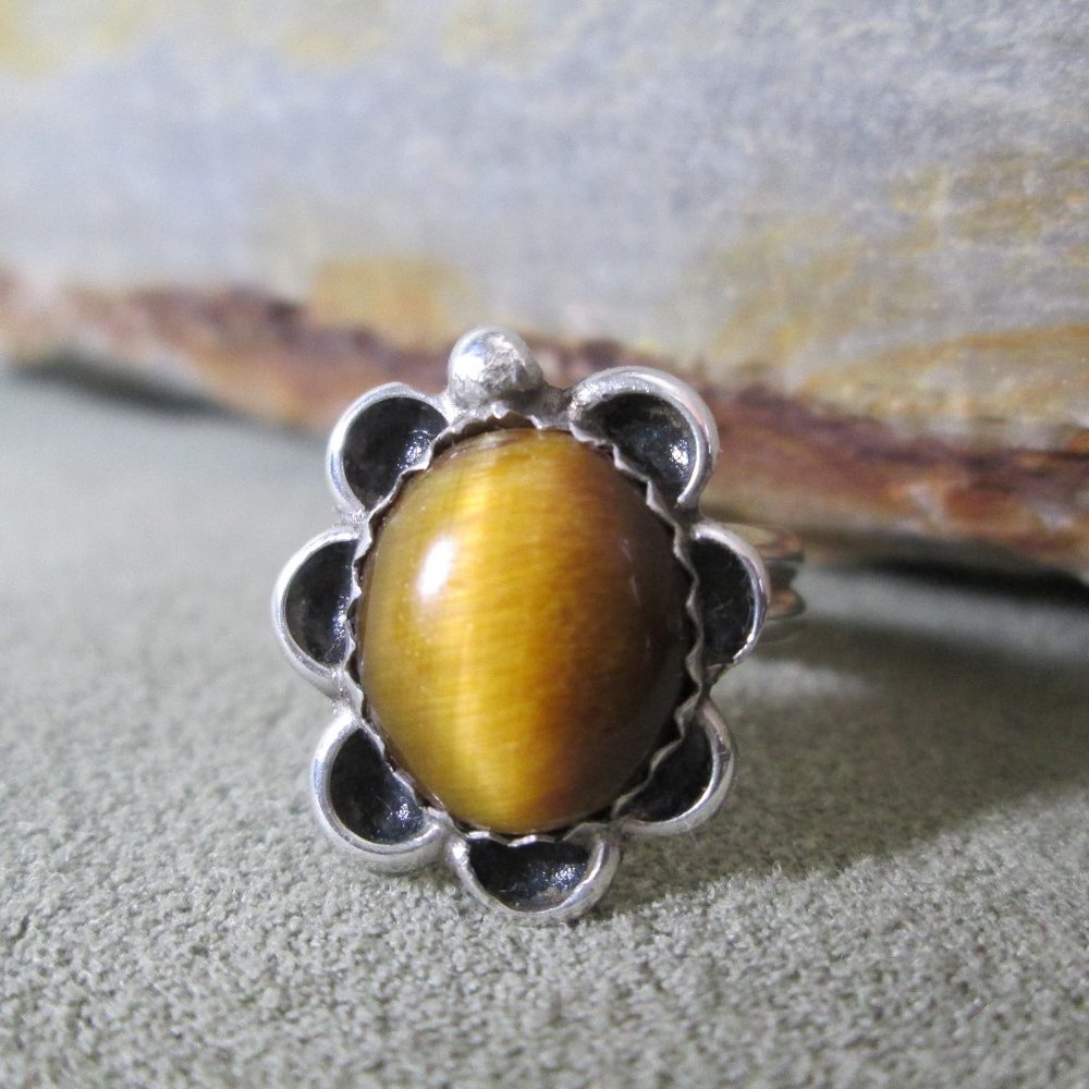 Sterling Silver Ring TIGERS EYE Cabochon, Floral
